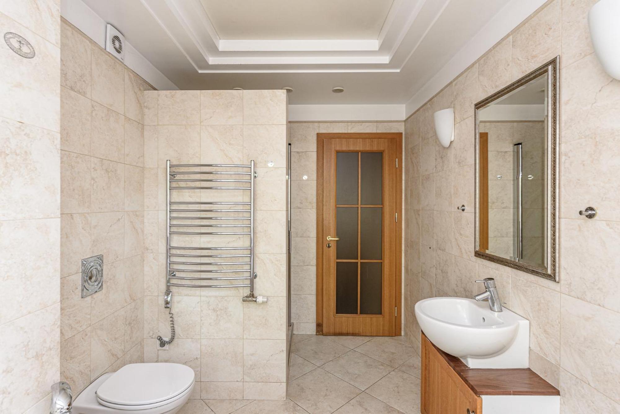 וילנה Jacuzzi Apartments X Free Parking X Self Check-In 24X7 By H&H מראה חיצוני תמונה